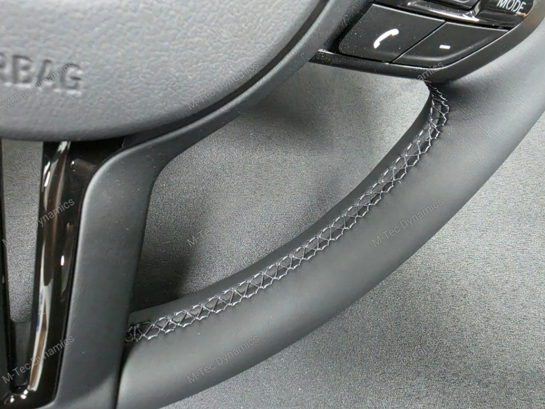 BMW F-SERIES NAPPA LEATHER BLACK STITCH / BLACK OUT / M4 FASCIA STEERING WHEEL - BMW 1 2 3 4 5 X SERIES (2)