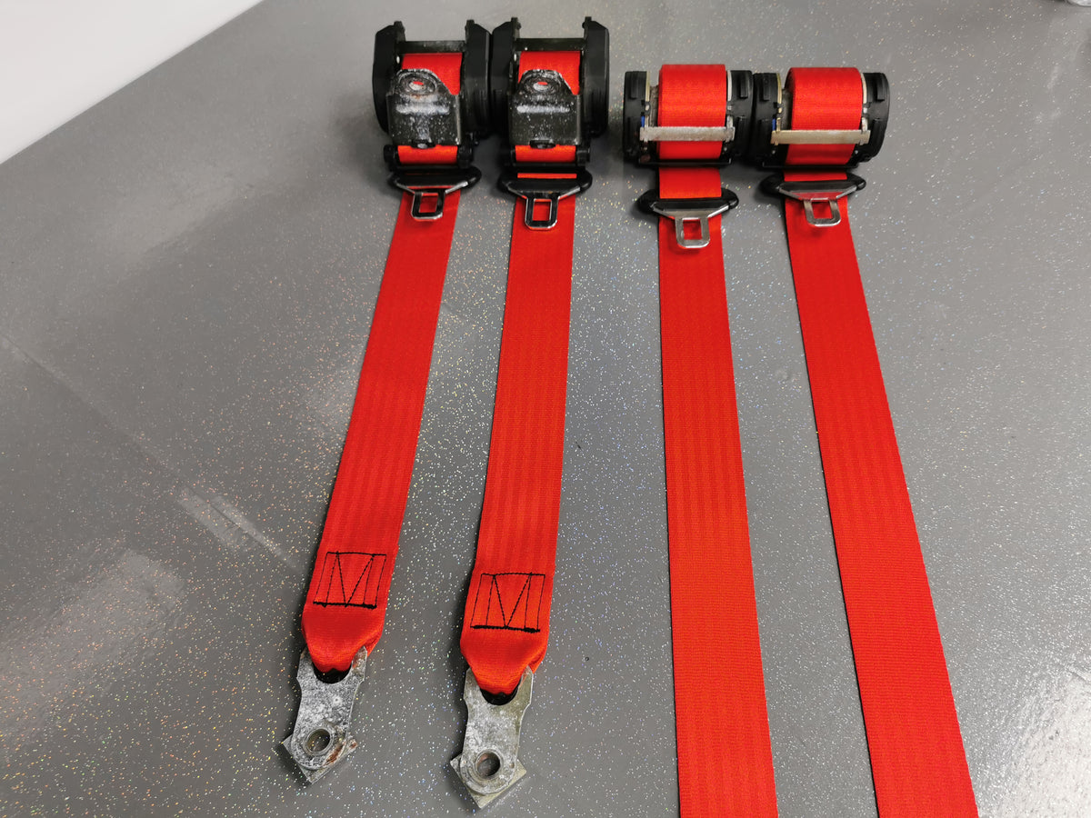 BMW E36 TOURING RED COMPLETE FRONT & REAR SEAT BELT SET