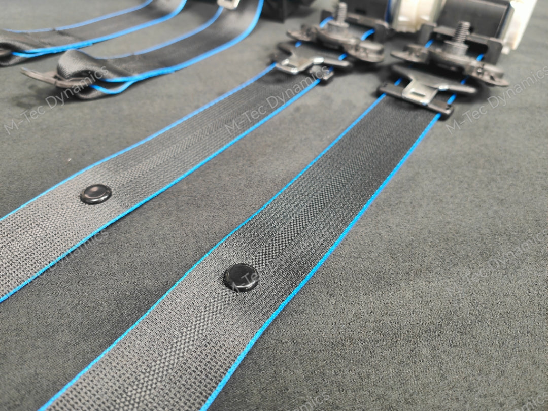 BMW 1-SERIES E81 / E82 COUPE (1M) - FRONT & REAR SEAT BELT SET (BLUE EDGE)
