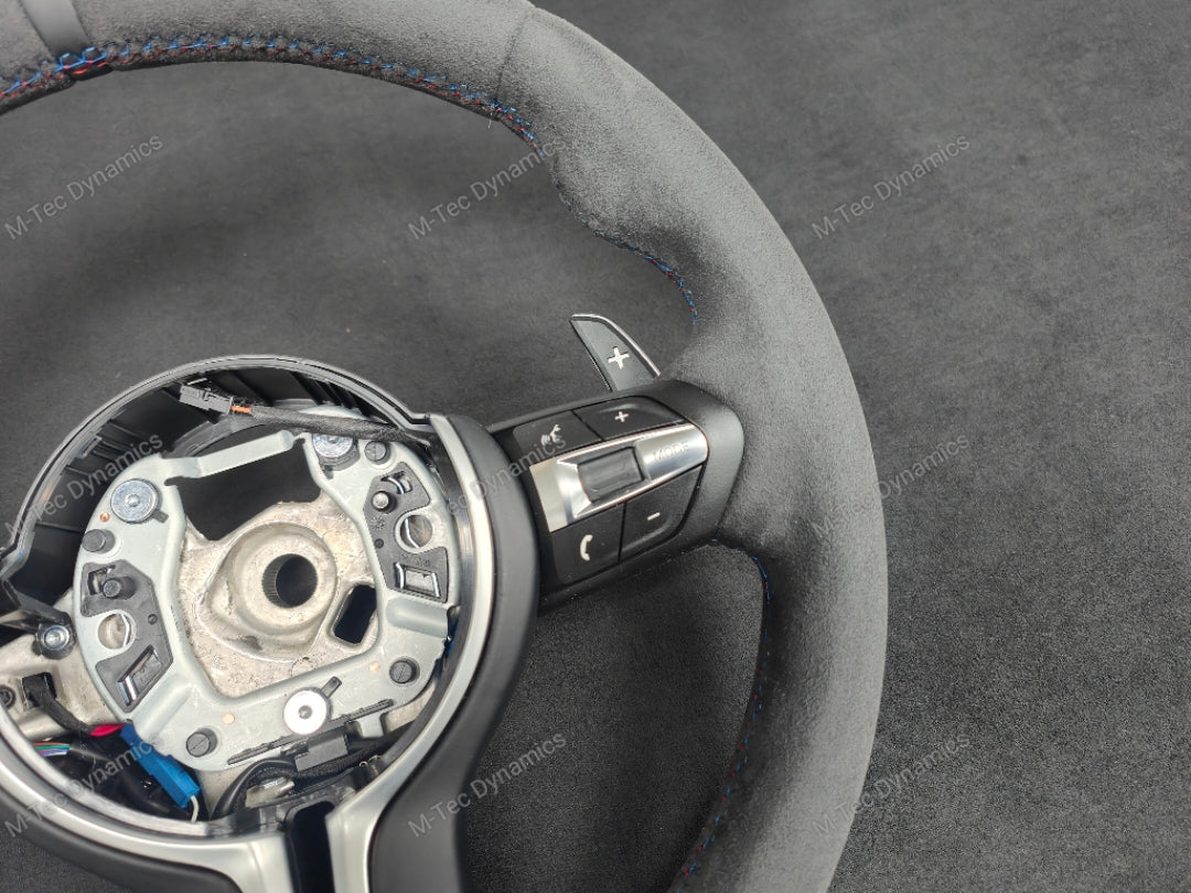 BMW F-SERIES FULL ALCANTARA / BLACK RING / TRI-STITCH STEERING WHEEL - BMW 1 2 3 4 SERIES F20 F22 F30 F32 M2 M3 M4