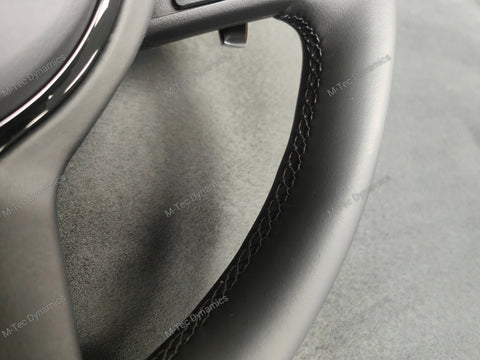 BMW F-SERIES NAPPA LEATHER BLACK STITCH / BLACK OUT / M4 FASCIA STEERING WHEEL - BMW 1 2 3 4 5 X SERIES