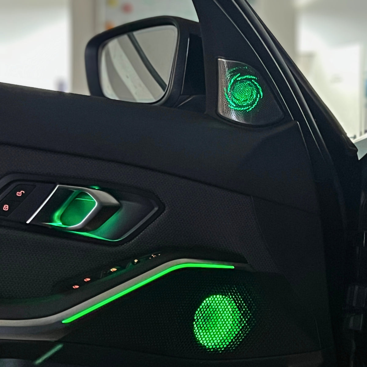 BMW G20 SPEAKER AMBIENT LIGHTING UPGRADE (INC.FITTING) (BOWERS & WILKINS)