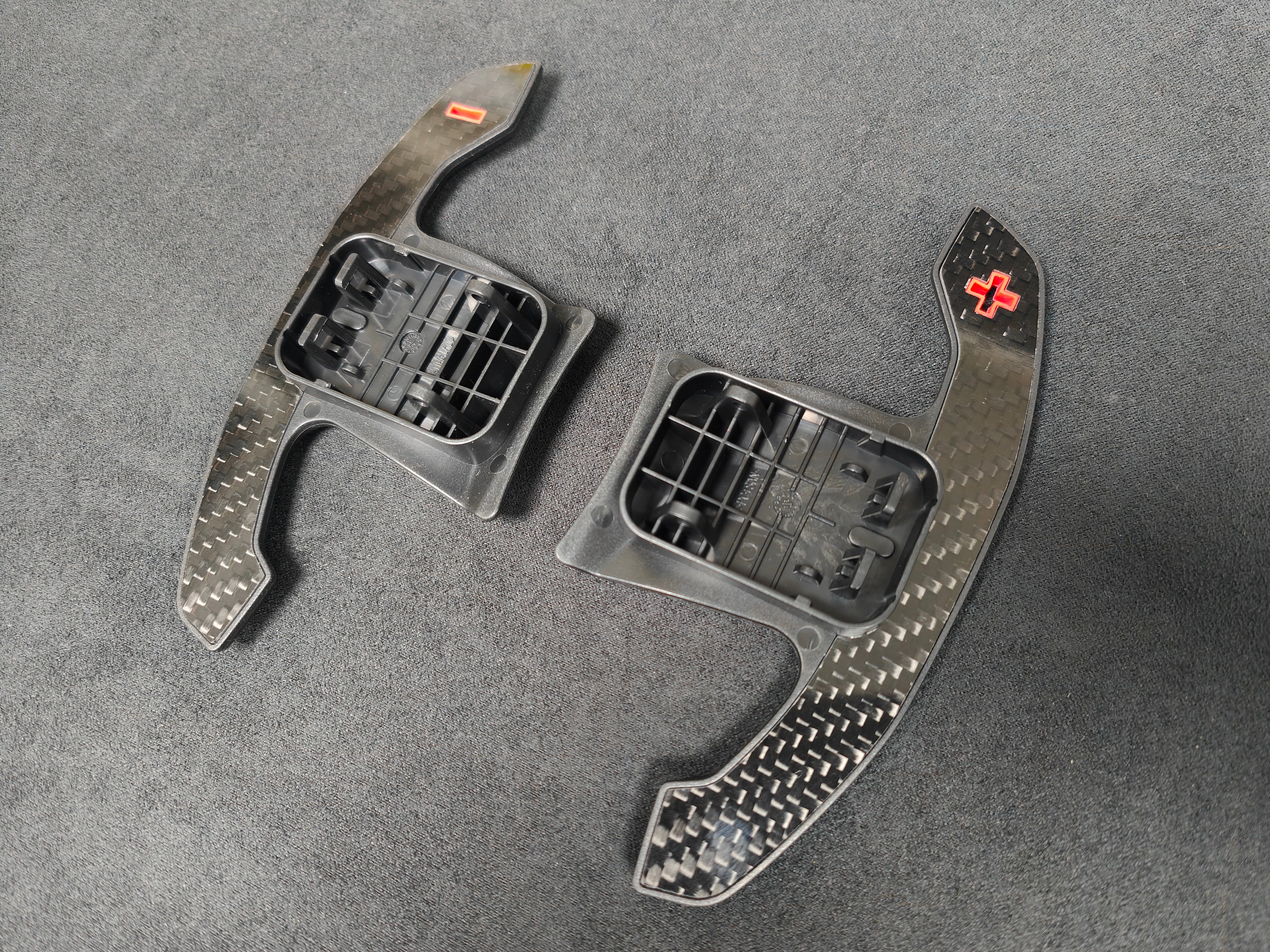 BMW F/G-SERIES BMW CARBON FIBRE STYLE RED STEERING WHEEL PADDLE SHIFTERS - (F80 M3 F82 F83 M4 M2 F30 G20 G80)