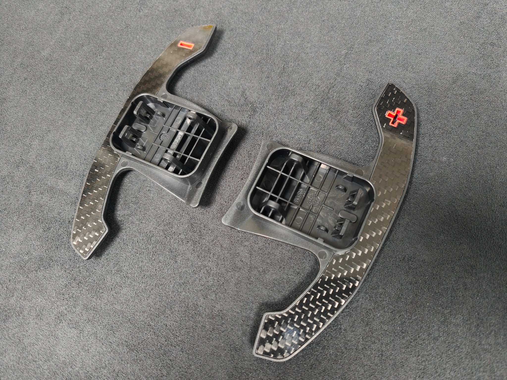 BMW F/G-SERIES BMW CARBON FIBRE STYLE RED STEERING WHEEL PADDLE SHIFTERS - (F80 M3 F82 F83 M4 M2 F30 G20 G80)