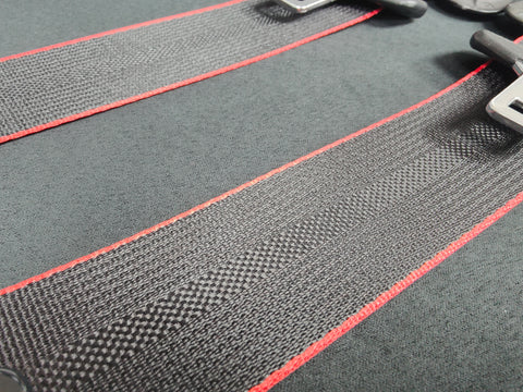 BMW 4-SERIES F32 / F82 M4 COUPE - BLACK CARBON / RED EDGE FRONT & REAR SEAT BELT SET