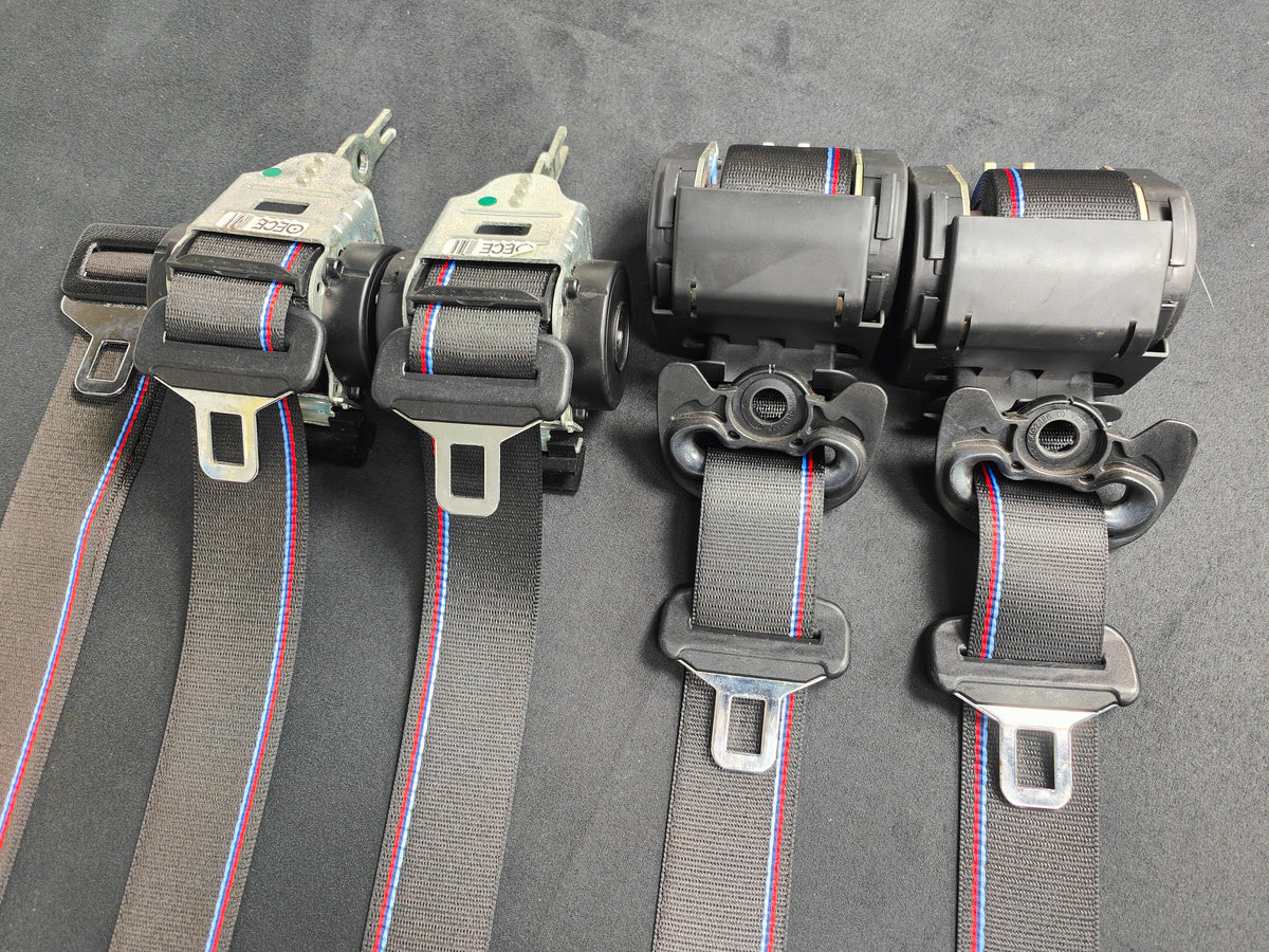 BMW E46 COUPE CUSTOM COMPETITION STYLE TRI-COLOUR COMPLETE FRONT & REAR FULL SEAT BELT SET