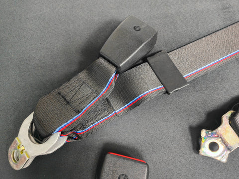 BMW E46 COUPE CUSTOM COMPETITION STYLE TRI-COLOUR COMPLETE FRONT & REAR FULL SEAT BELT SET