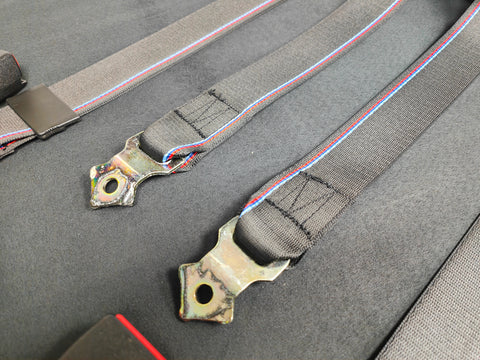 BMW E46 COUPE CUSTOM COMPETITION STYLE TRI-COLOUR COMPLETE FRONT & REAR FULL SEAT BELT SET