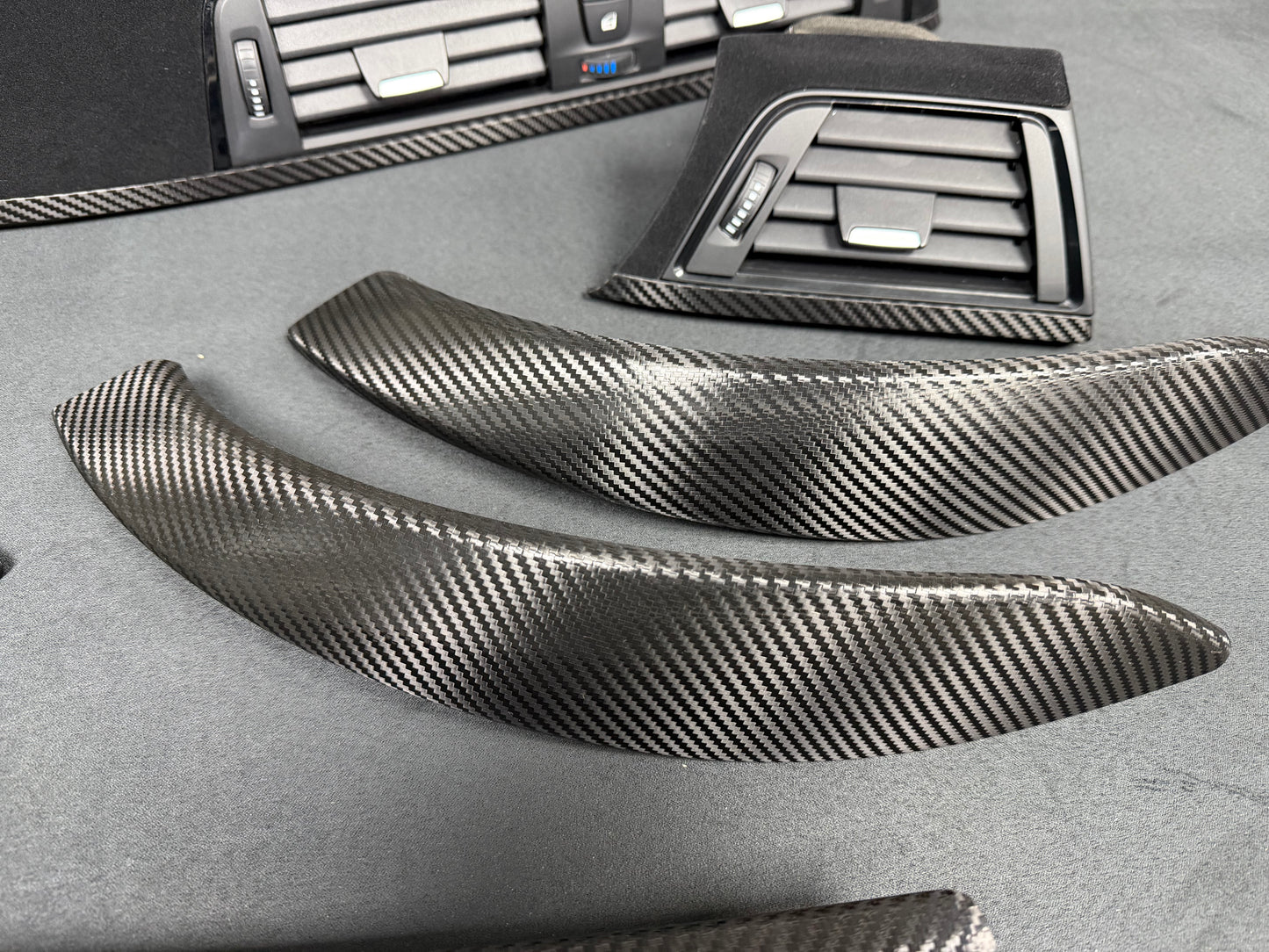 BMW F30 F31 F36 INTERIOR TRIM SET - PERFORMANCE STYLE / TEXTURED CARBON