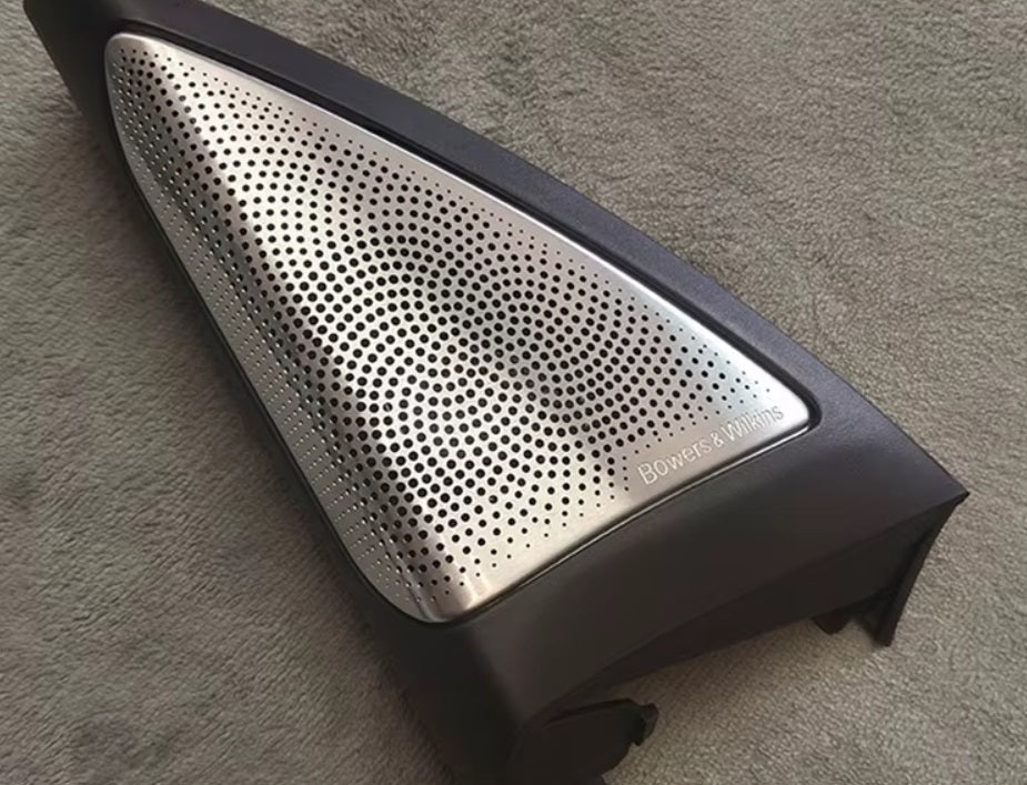 BMW G01 X3 / F97 X3M SPEAKER AMBIENT LIGHTING UPGRADE (INC.FITTING) (BOWERS & WILKINS)