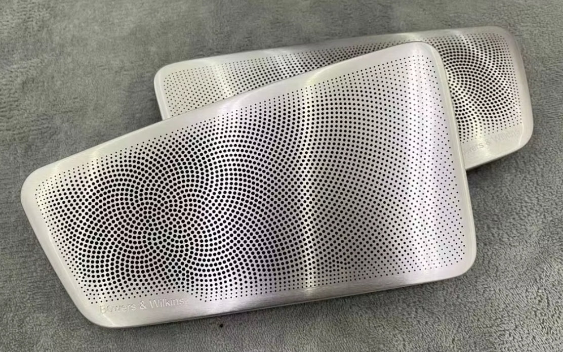 BMW G30 G31 F90 M5 SPEAKER AMBIENT LIGHTING UPGRADE (INC.FITTING) (BOWERS & WILKINS)