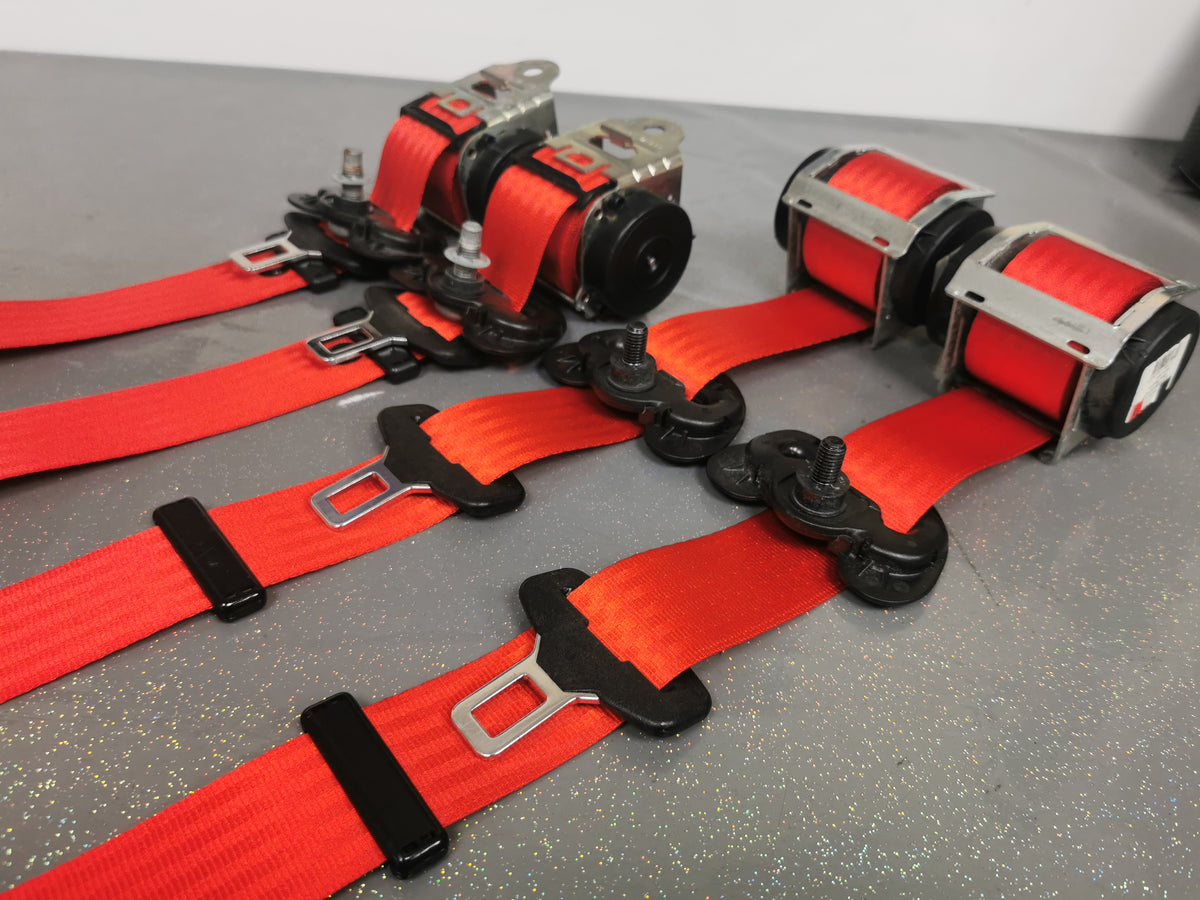 MINI COOPER S JCW R56 3DR CUSTOM RED FRONT & REAR SEAT BELT SET