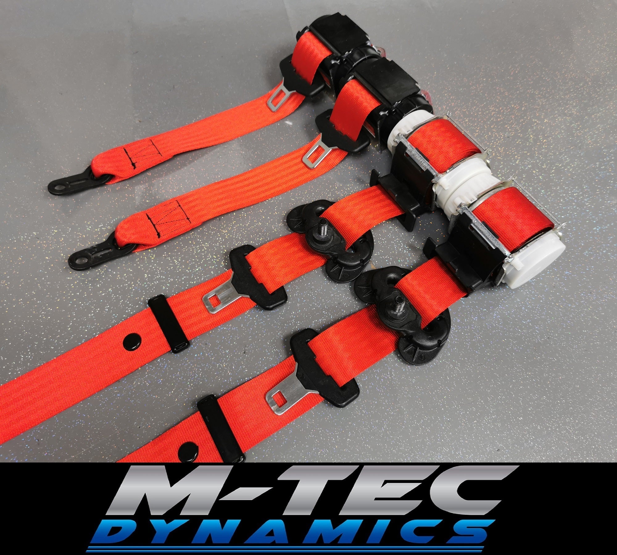 BMW 2-SERIES F22 COUPE RED FRONT & REAR SEAT BELT SET