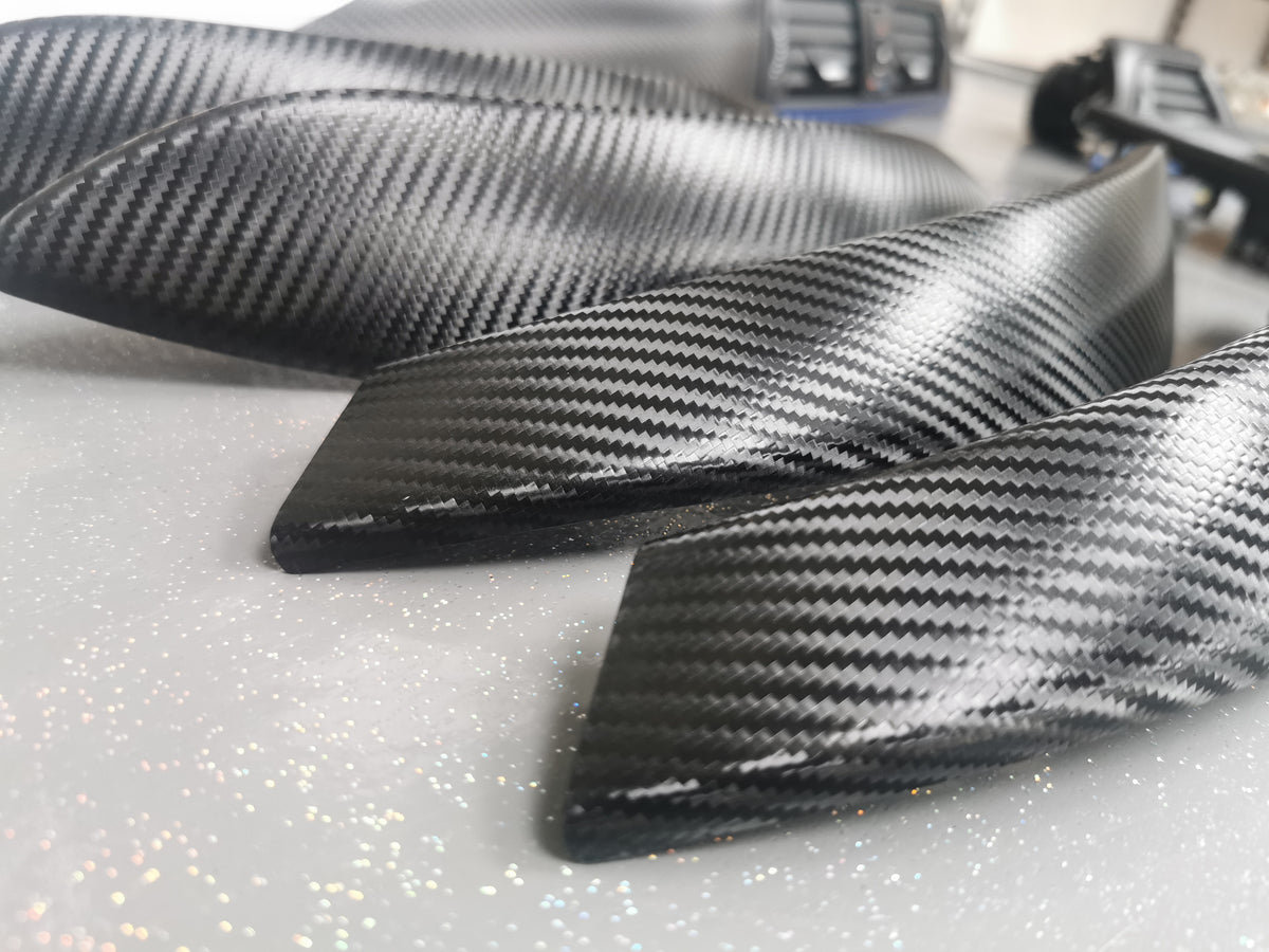 BMW F30 F31 F36 INTERIOR TRIM SET - TEXTURED GLOSSY CARBON / BLUE ACCENT