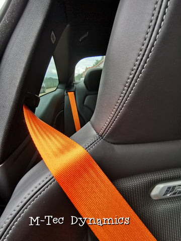 BMW 1-SERIES E81 / E82 / E87 ORANGE FRONT SEAT BELT SET