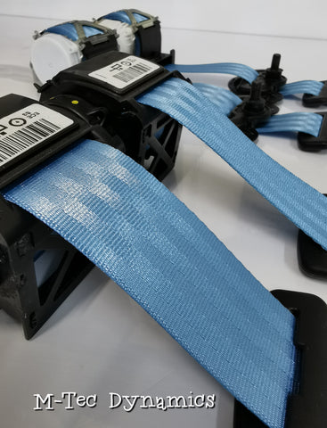BMW 4-SERIES F32 / F82 M4 COUPE LIGHT BLUE FRONT SEAT BELT SET