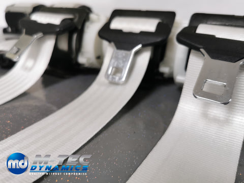 BMW E60 M5 WHITE FRONT & REAR FULL SEAT BELT SET