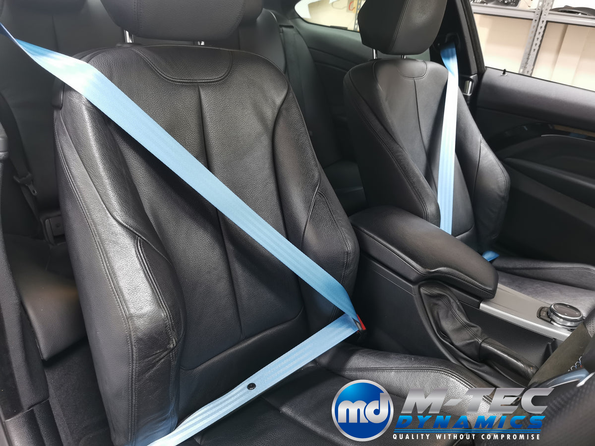 BMW 1-SERIES E81 / E82 / E87 LIGHT BLUE FRONT SEAT BELT SET