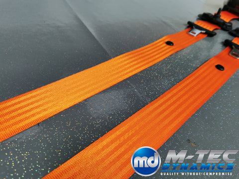 BMW 2-SERIES F22 COUPE ORANGE FRONT SEAT BELT SET