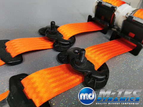 BMW 2-SERIES F22 COUPE ORANGE FRONT SEAT BELT SET